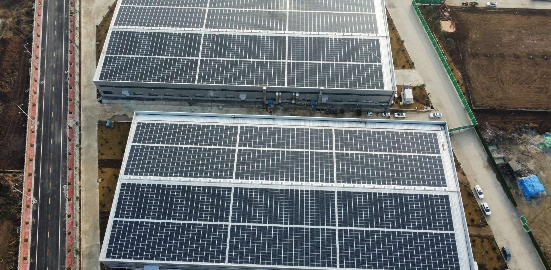 1920-2021年3月，，，，，，，河南唐河县 中部食物城BIPV光伏项目，，，，，，，装机量1.8MW，，，，，，，年发电200万度，，，，，，，知足45%用电需求.jpg